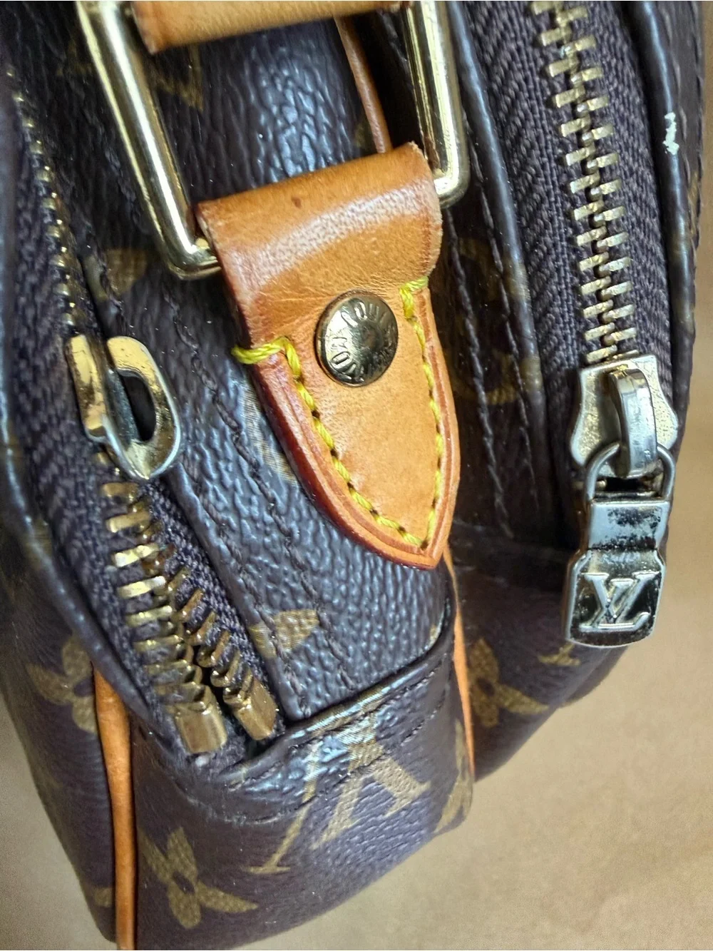 Louis Vuitton Reporter PM Crossbody Bag in Monogram Canvas